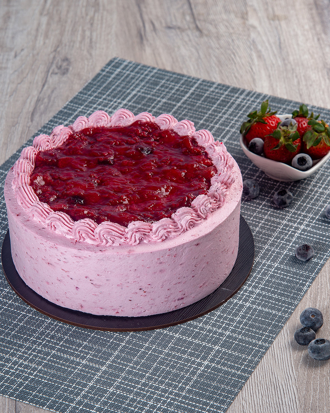 TORTA DE FRUTOS ROJOS