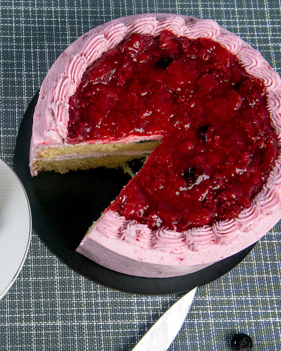 TORTA DE FRUTOS ROJOS